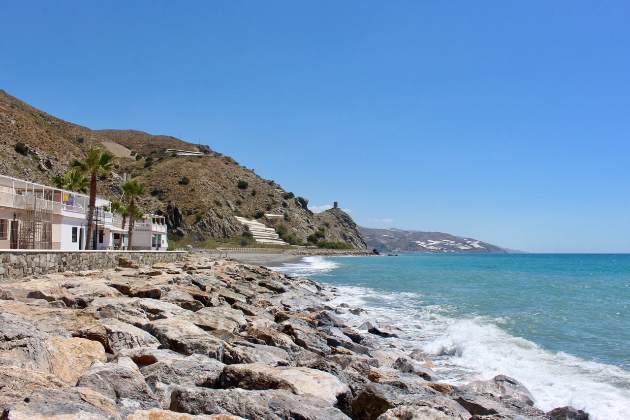 Strand Playa Castillo de Baños in Popolos