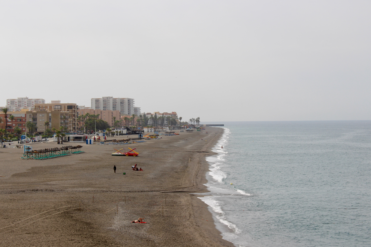 Playa La Charca in Salobreña