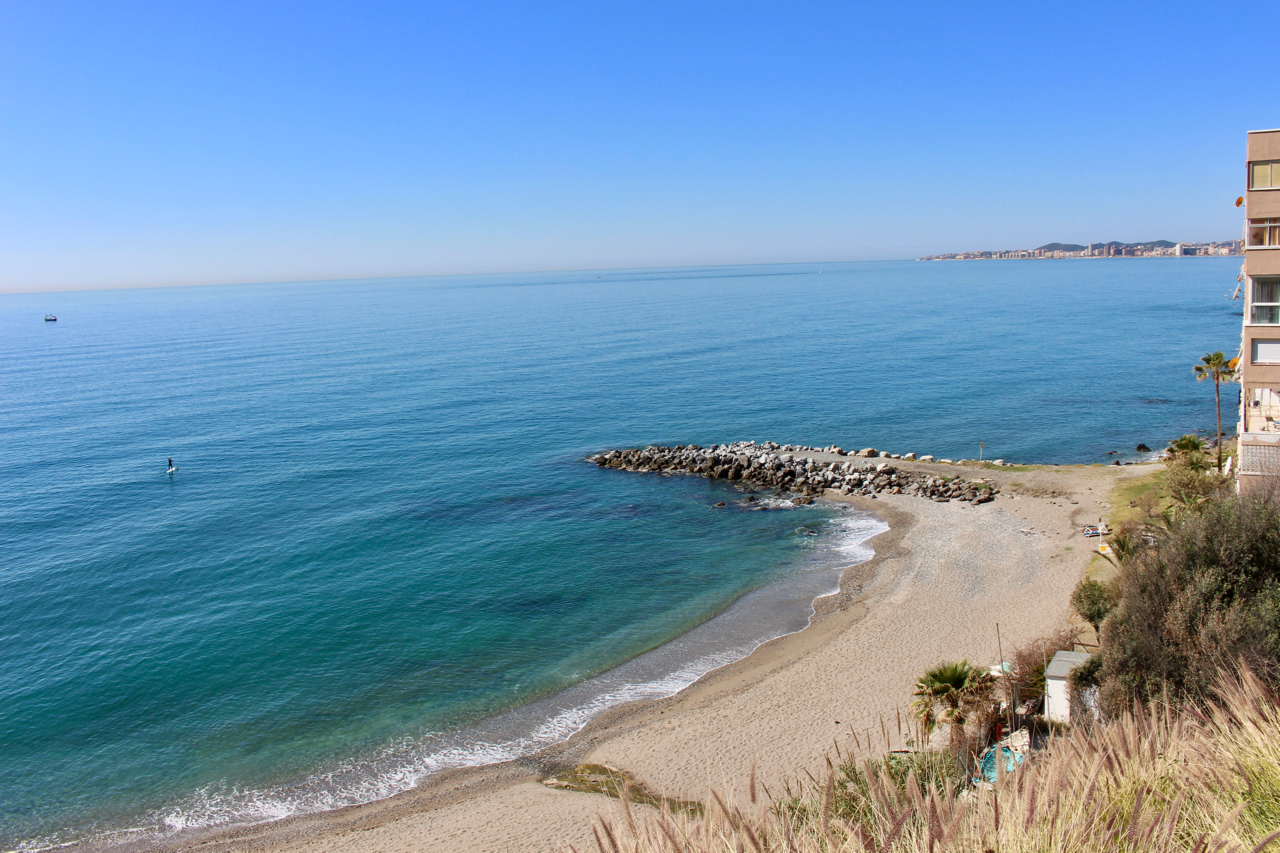 Playa La Perla in Benalmádena