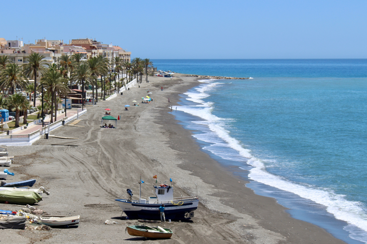 Strand Playa La Rábita an der Costa Tropical