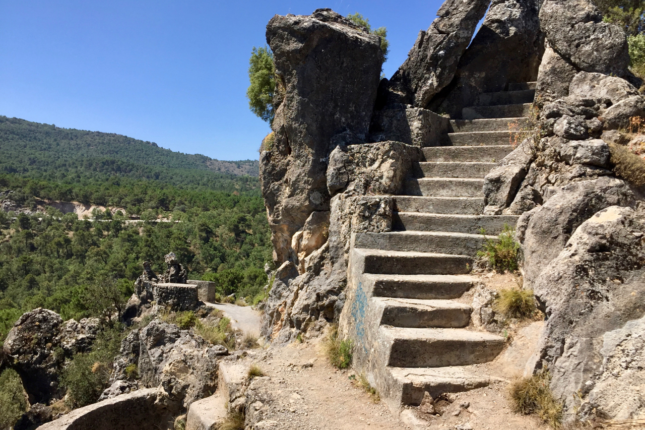 Befestigungsanlage in der Sierra de la Yedra